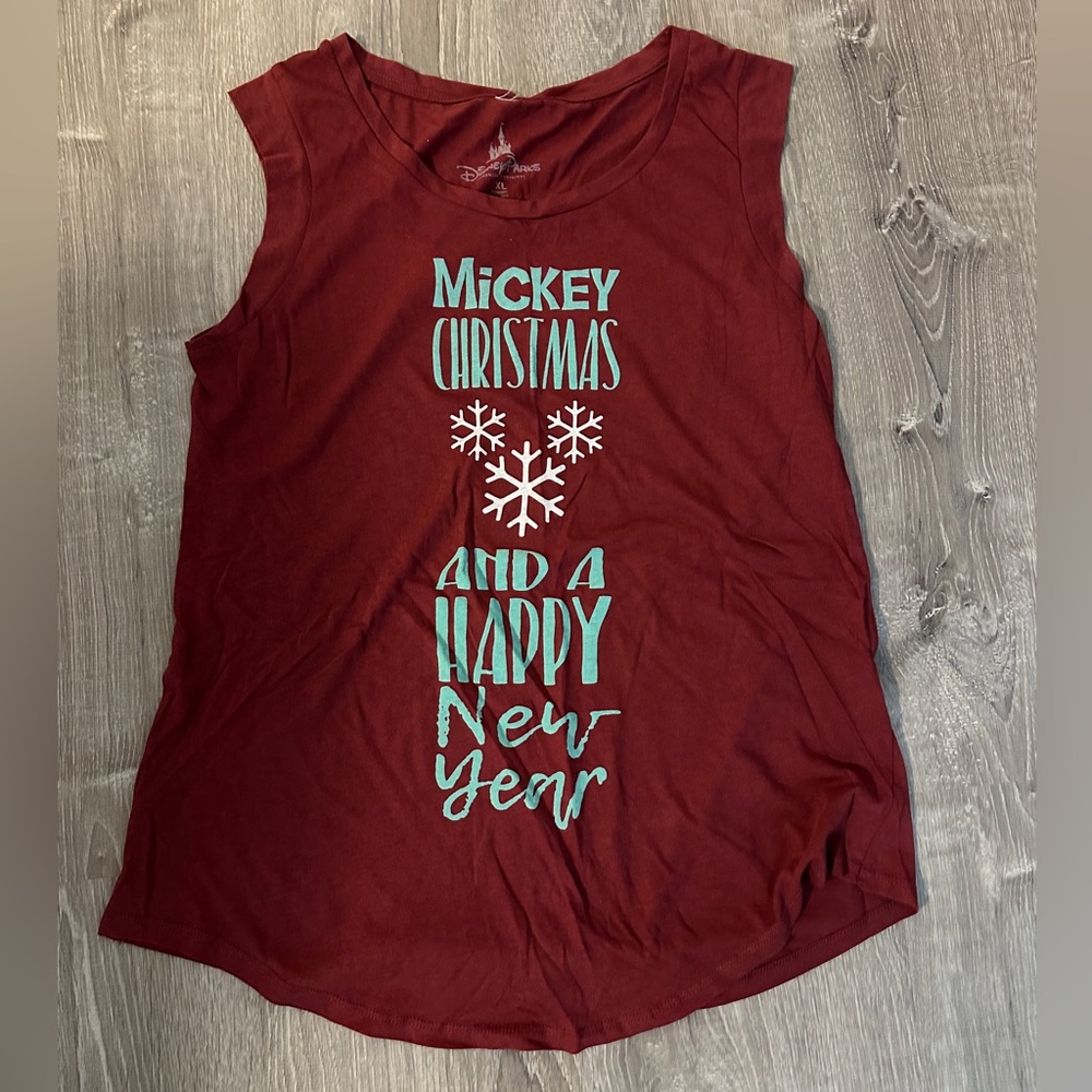 Mickey Christmas Tank Top - EUC!